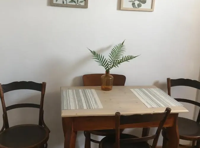 Apartament Deli Oldal Vendeghaz Eger